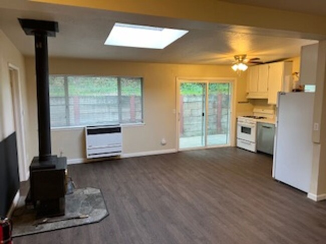 Building Photo - 7725 W Zayante Rd