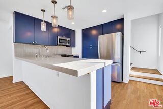 Building Photo - 9917 Tabor St