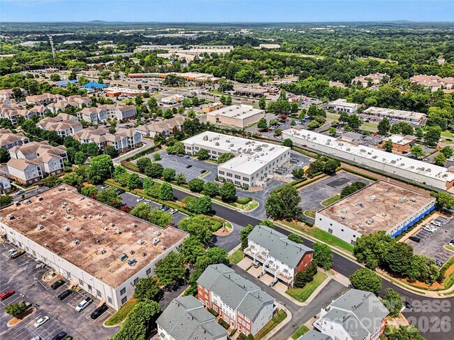 Building Photo - 2029 Kegsworth Dr