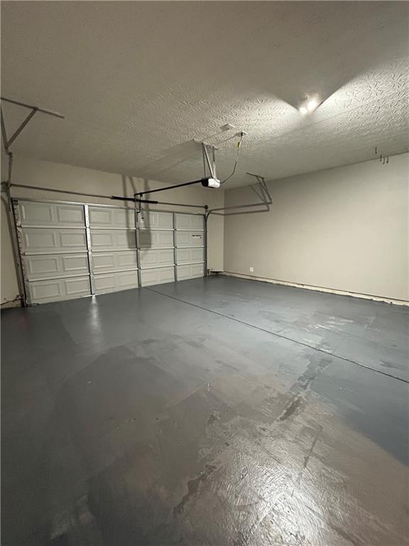 Building Photo - 607 Pecan Knoll Dr