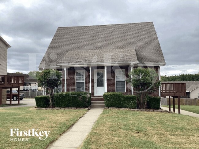Building Photo - 644 Foxfield Dr