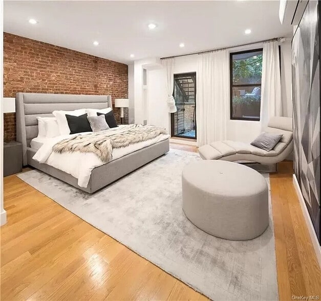 Building Photo - 543 3rd Ave