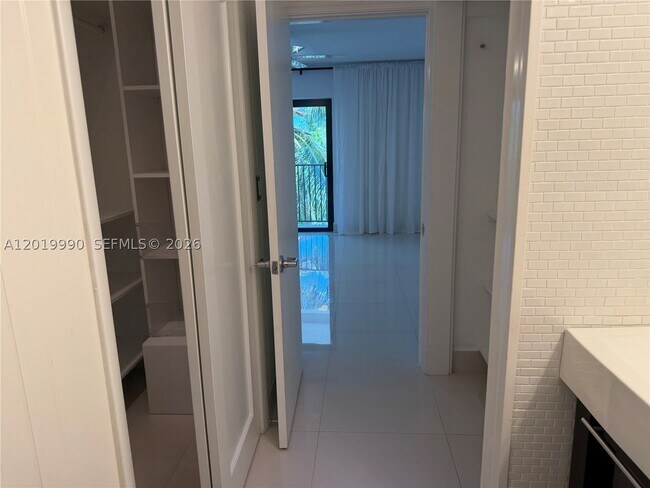Building Photo - 6855 Edgewater Dr