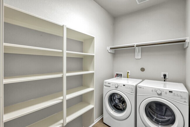 Building Photo - 9594 E Woodmark