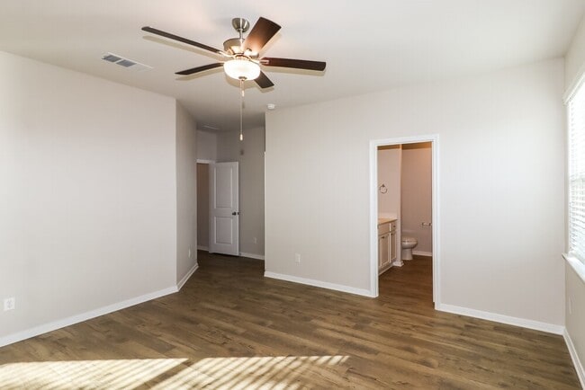 Building Photo - 7630 Tipton Meadow Way
