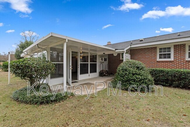 Building Photo - 161 Hickory Dr S Cir