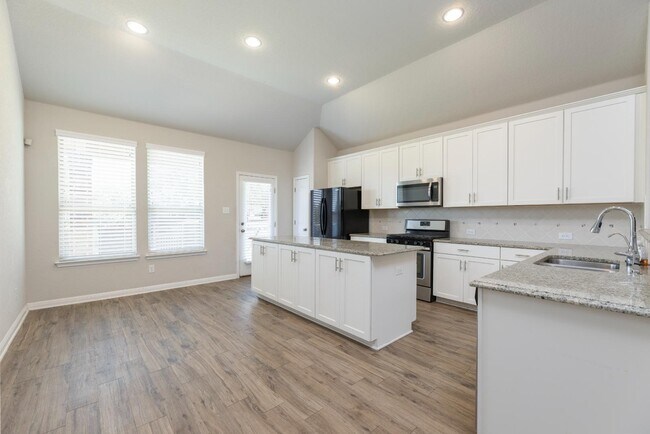 Building Photo - 7703 Kings Spring