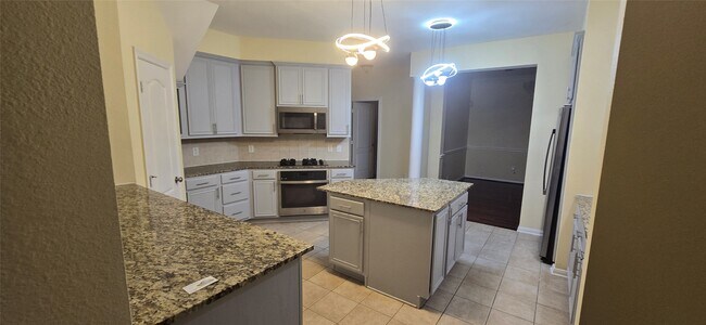 Building Photo - 6314 Columbia Falls Ln