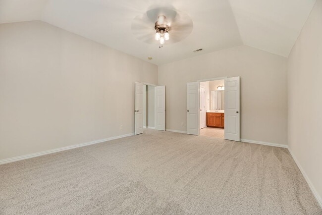 Building Photo - Spacious 4-Bedroom Gem with 2 Full Baths in McKinney - Your New 2025 Sq Ft Sanctuary!