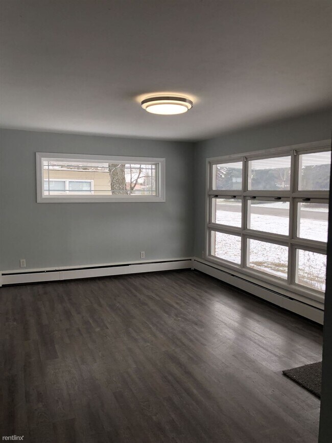 Building Photo - 3 br, 1 bath House - 1630 Hill Ave