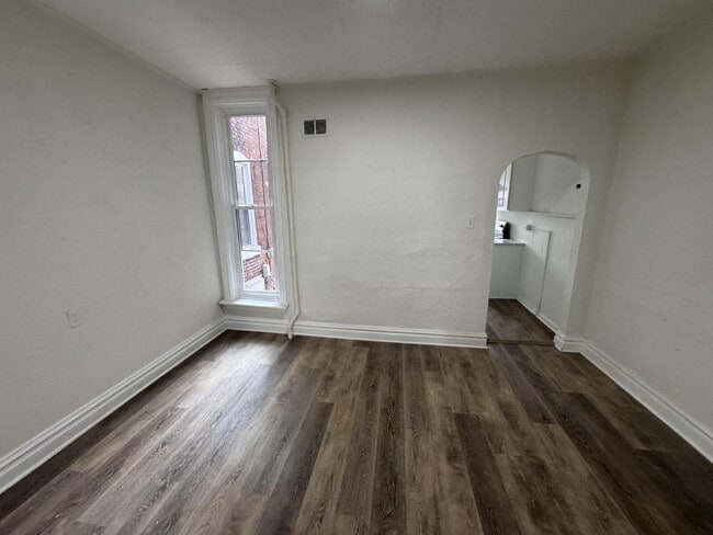 Building Photo - 1615 Naudain St