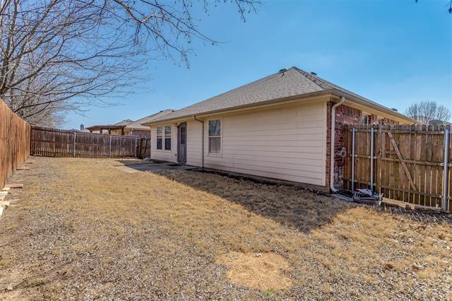 Building Photo - 3611 Redwood Cir