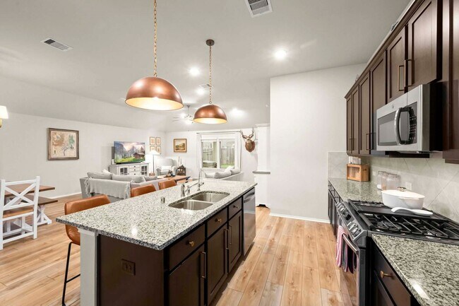 Building Photo - 326 Jewett Meadow Dr