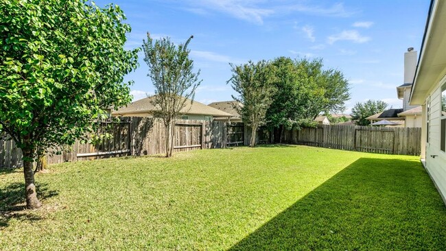 Building Photo - 25315 Saddlebrook Ranch Dr