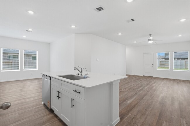 Building Photo - 3005 Teal Breeze Ln
