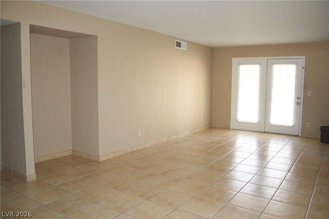 Building Photo - 2894 Lilac Ct