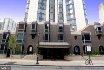 Building Photo - 2020 Walnut St