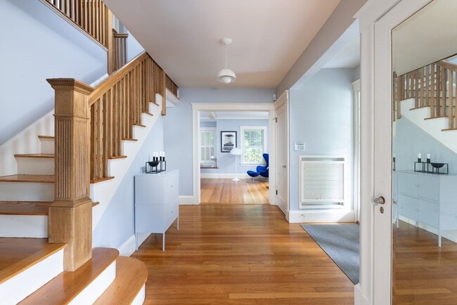 Building Photo - 17 Willow St