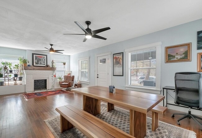 Building Photo - 244 S Volutsia Ave