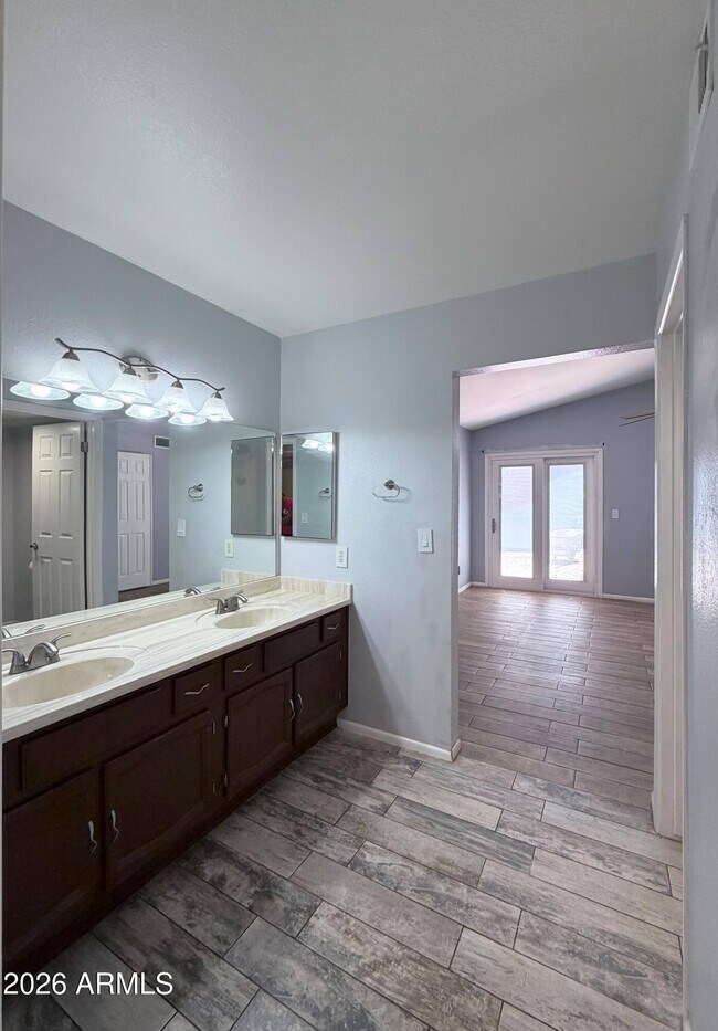Building Photo - 11815 N 65th Dr