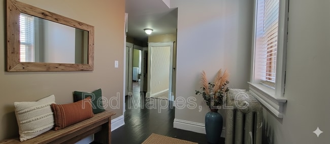 Building Photo - 3421 Iowa Ave