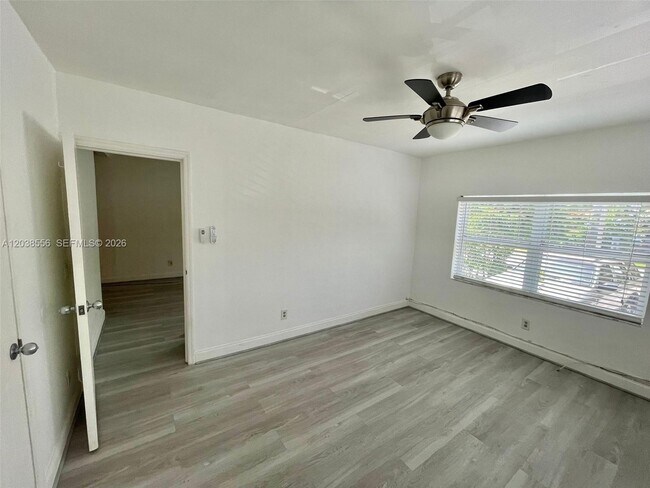 Building Photo - 1612 NE 110th Terrace