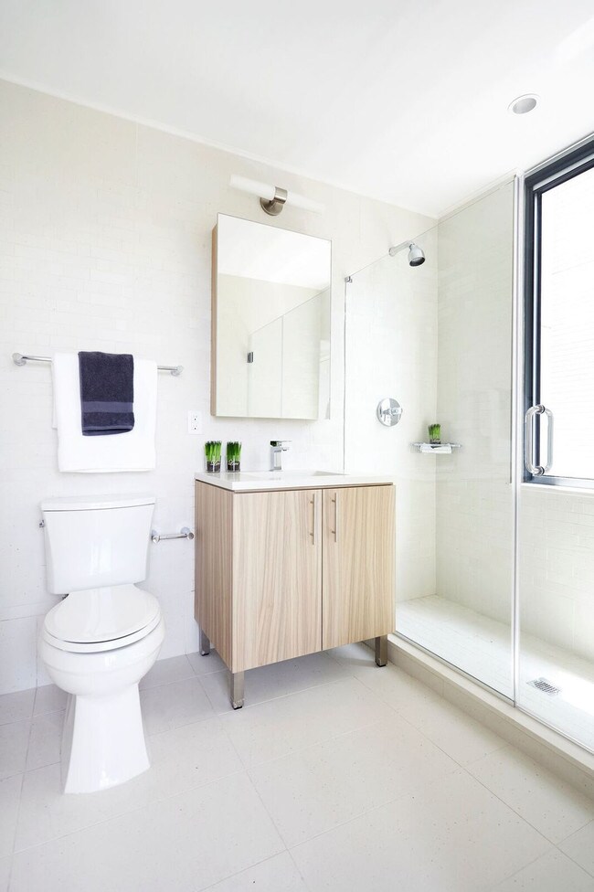 Building Photo - Huis24