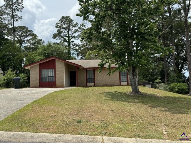 Primary Photo - 107 Turtle Creek Dr