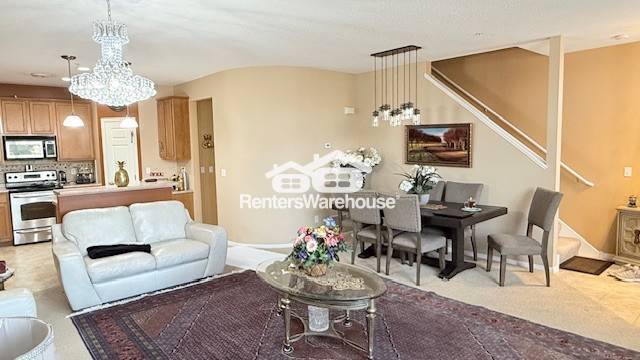 Building Photo - 10740 Town Square Dr NE