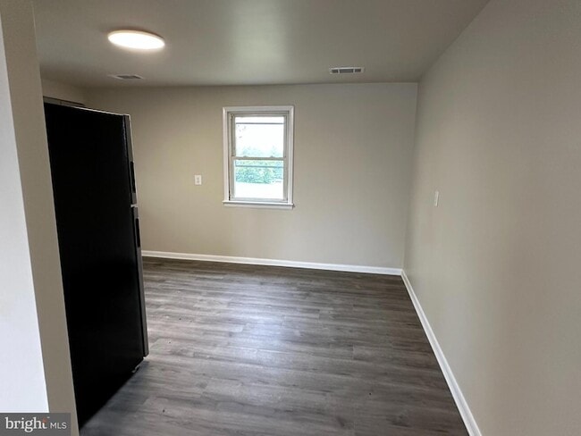 Building Photo - 1437 Liberty Rd