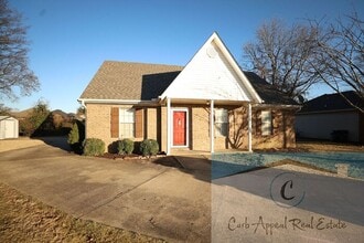 Building Photo - Move in special $800!! Beautiful 3 bed 2 bath home - Nettleton