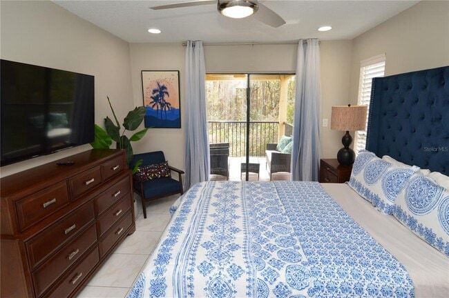 Building Photo - 8752 Mallard Reserve Dr