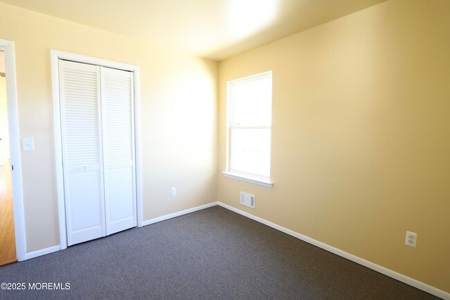 Building Photo - 2208 Adams Ave