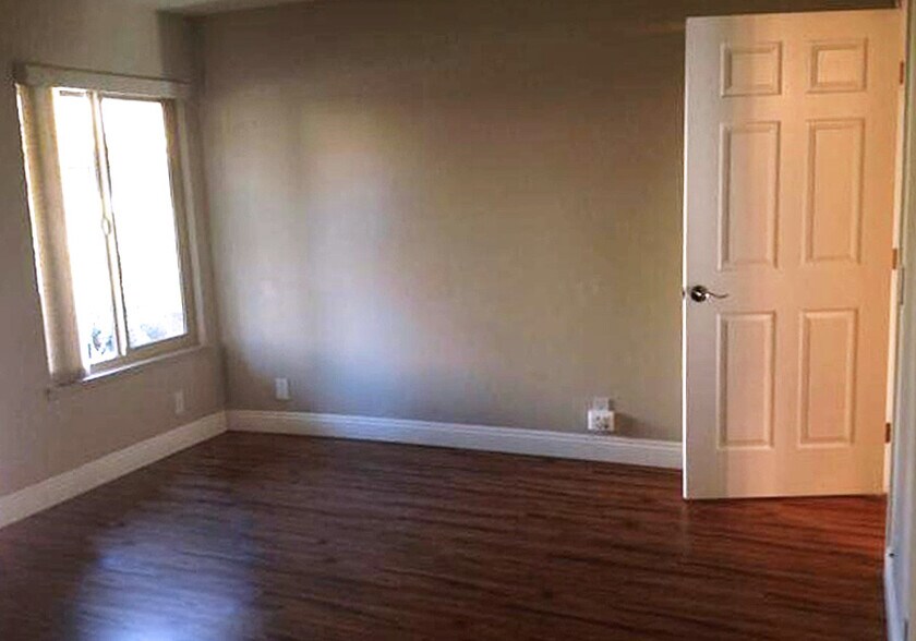 Building Photo - 184 Tangelo