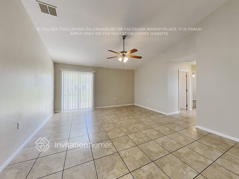 Building Photo - 513 Blackbird Ln