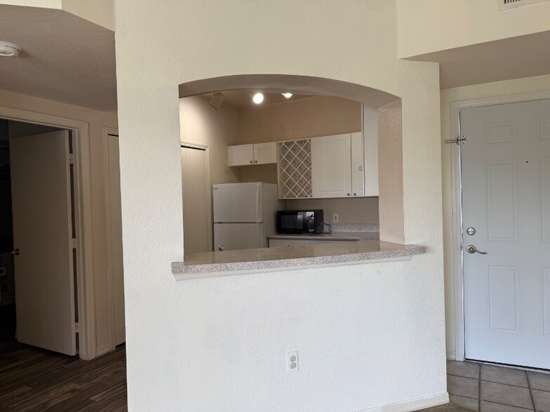 Building Photo - 14905 Arbor Springs Cir