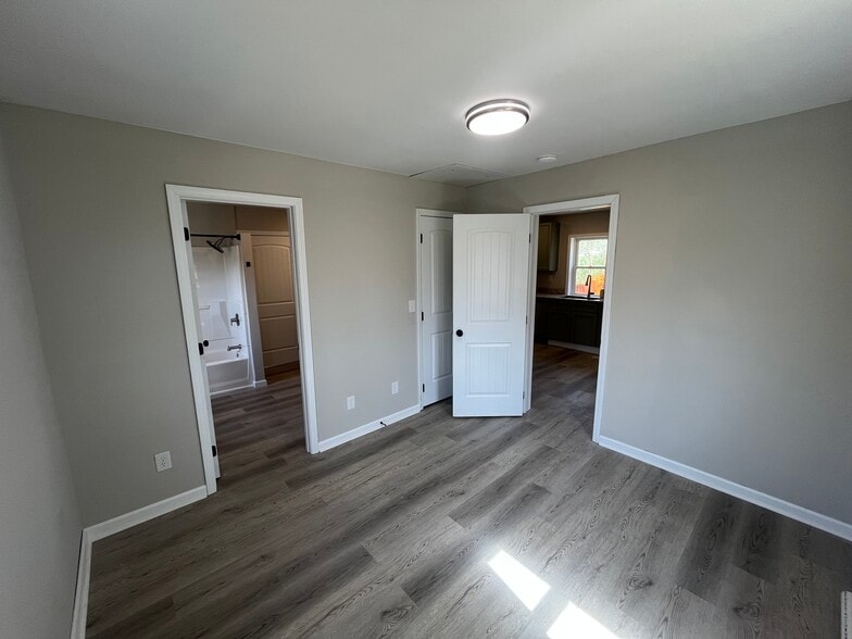 Building Photo - 1449 Marion St