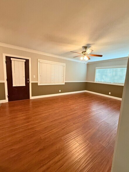 Building Photo - 276 S Sierra Madre Blvd