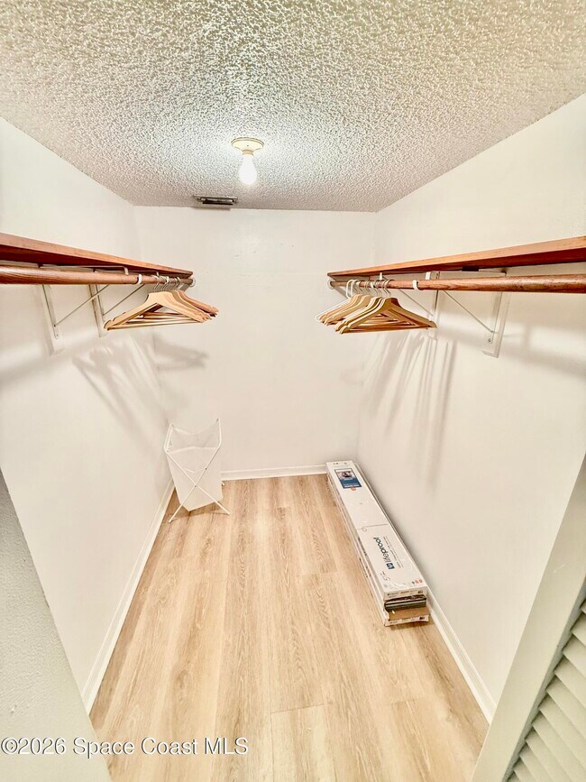 Building Photo - 5807 N Atlantic Ave