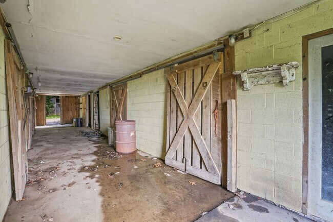 Building Photo - 9625 Hoffman Seachrist Road, Walkersville,...