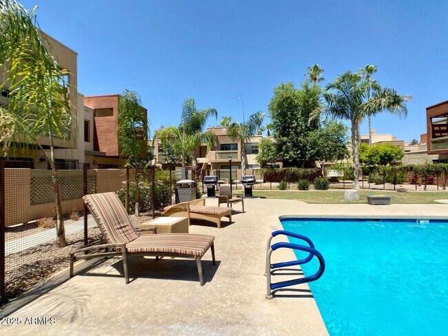 Building Photo - 3600 Hayden Rd