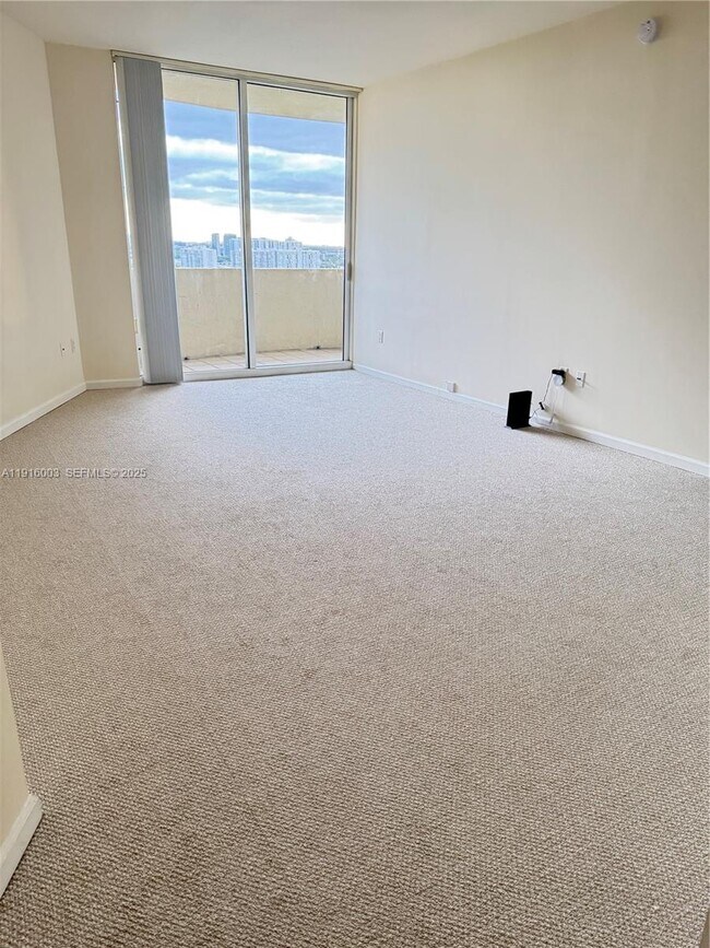 Building Photo - 19501 W Country Club Dr