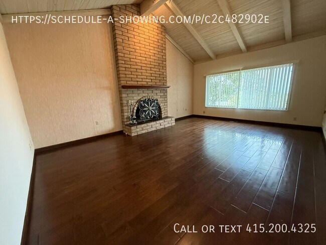 Building Photo - 740 Woodcrest Ln