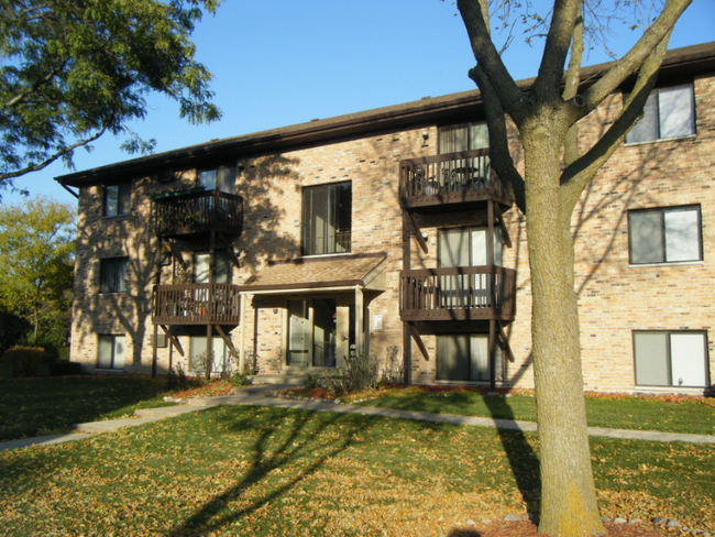 Primary Photo - 547 Brookside Dr