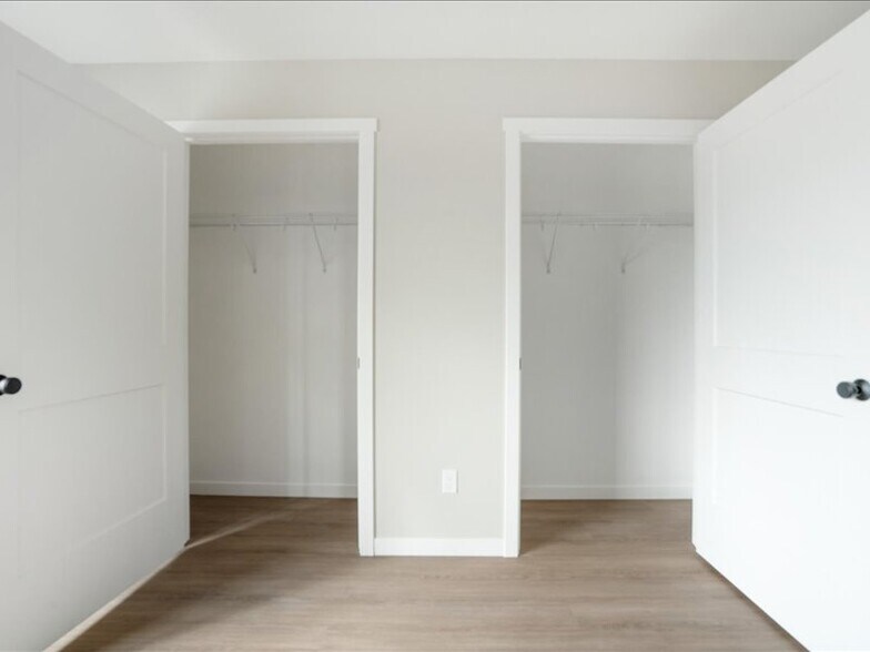 Building Photo - 7060 Thunder Vly Dr
