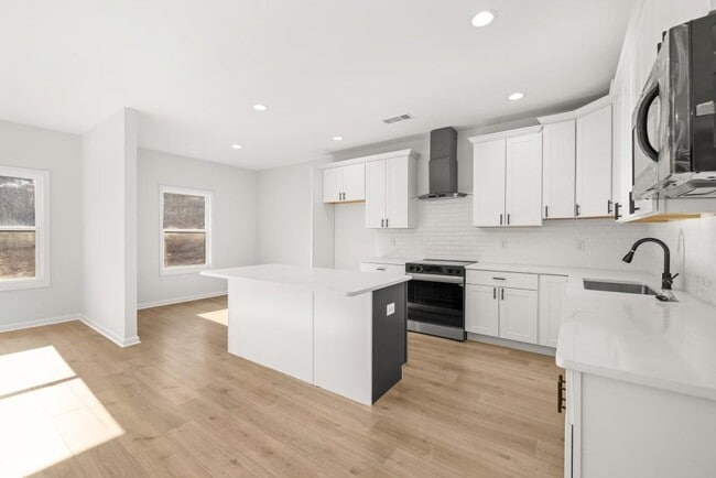 Building Photo - 4400 Ross Estates Ct SW