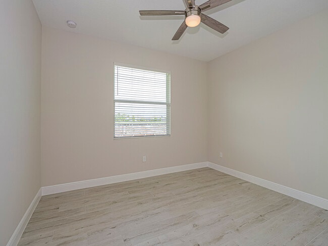 Building Photo - 6423 High Pointe Cir