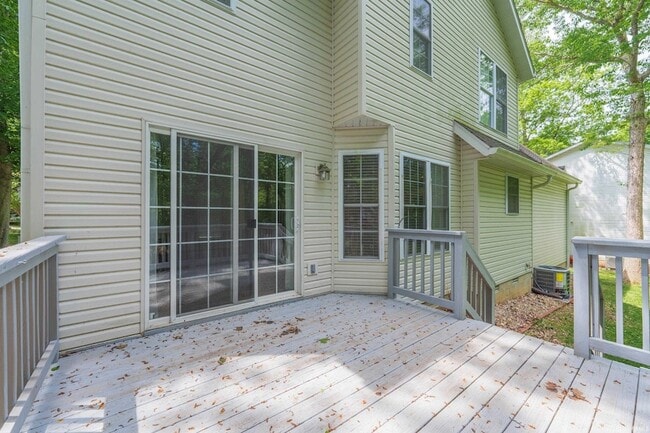 Building Photo - 1115 E Azalea Ln