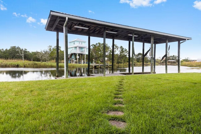 Building Photo - 4166 Old Lazy River Rd