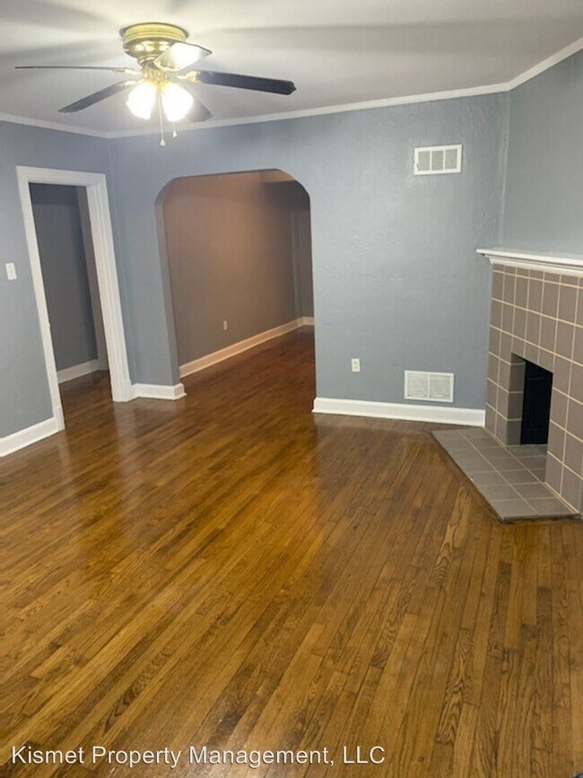 Building Photo - 2 br, 1 bath House - 3511 Walnut Grove Rd